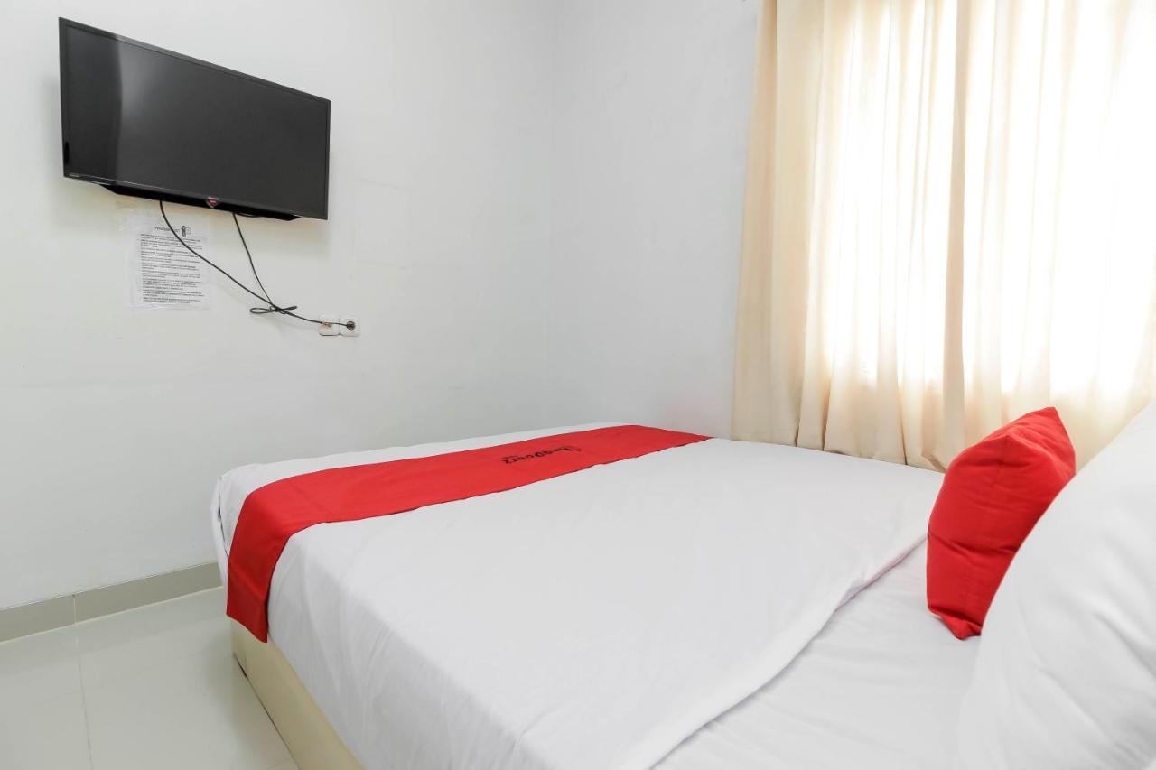 Reddoorz Near Siloam Hospital Palembang Hotel Bagian luar foto